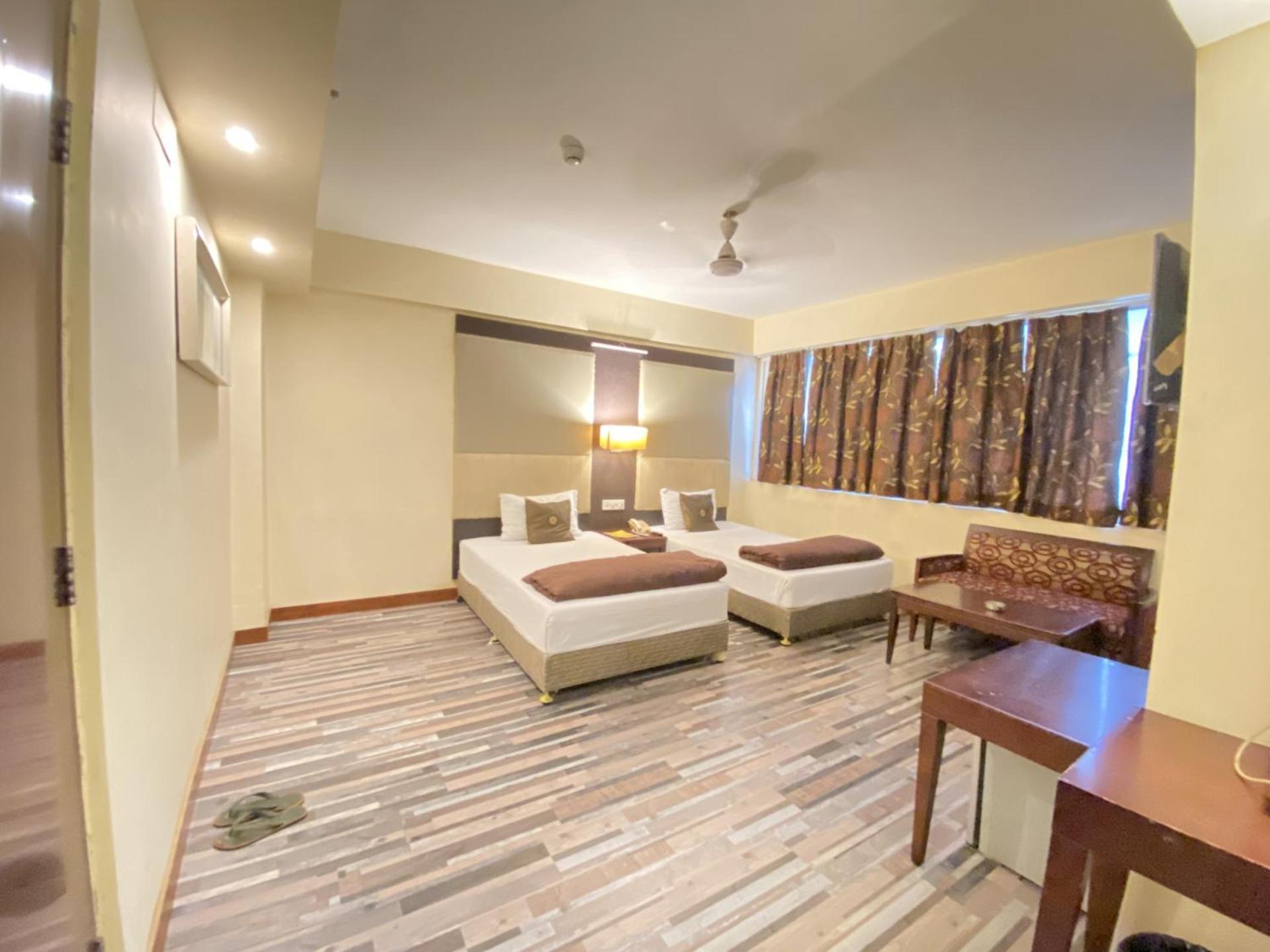 Astoria Hotel Калькутта Экстерьер фото