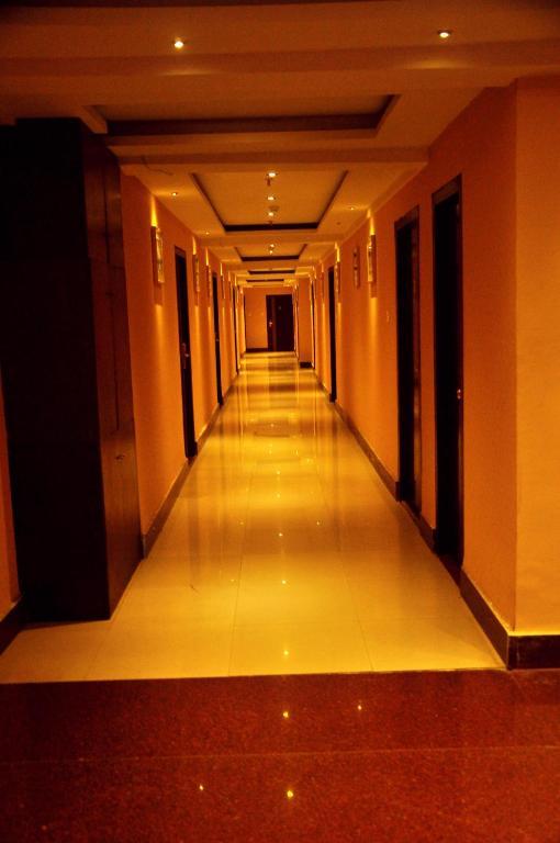 Astoria Hotel Калькутта Экстерьер фото